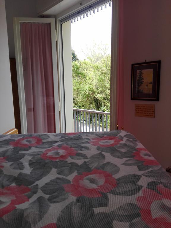 Hotel Parigi Rimini Esterno foto