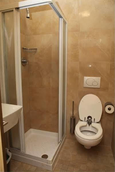 Hotel Parigi Rimini Esterno foto
